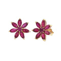 Aretes Flor de Rubí en Oro Amarillo 14k