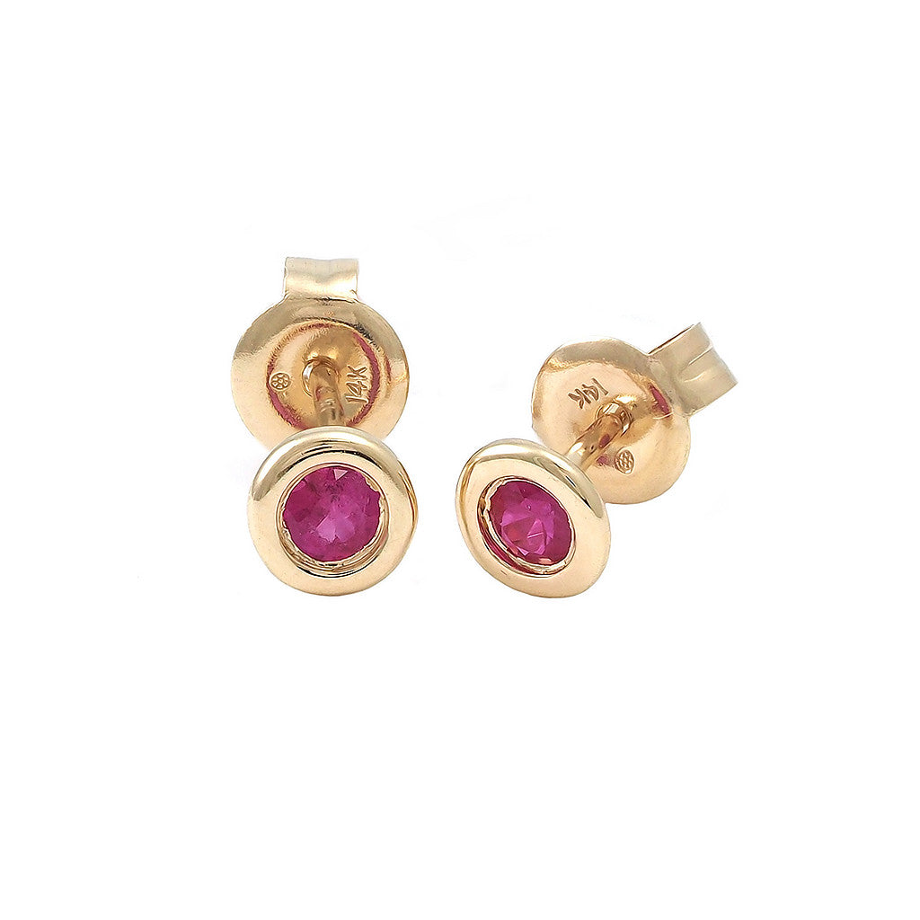 Aretes Clásicos Redondos en Oro 14k — Rubí Oro Amarillo
