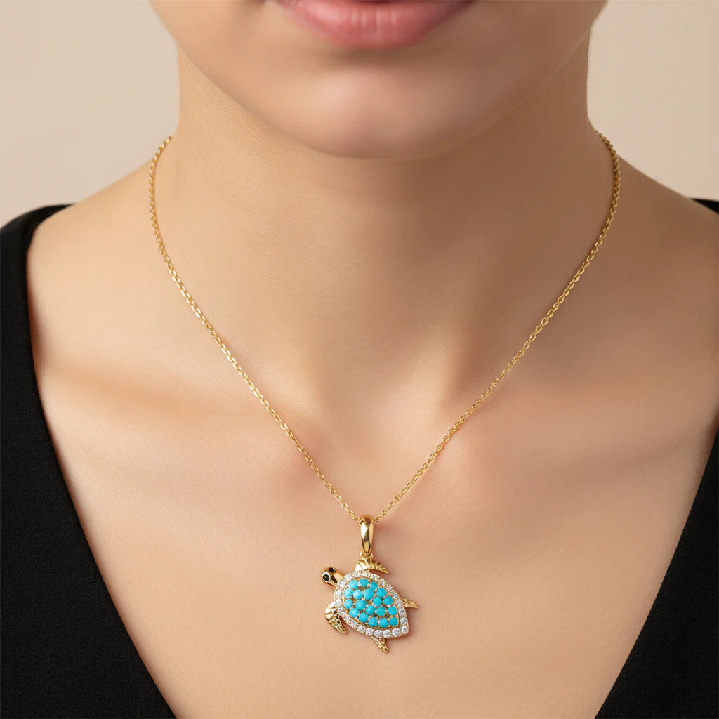Charm Tortuga con Turquesa Natural y Diamantes en Oro Sólido 14k