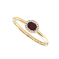 Anillo Clásico Oval con Rubí Natural y Diamantes en Oro Amarillo 14k