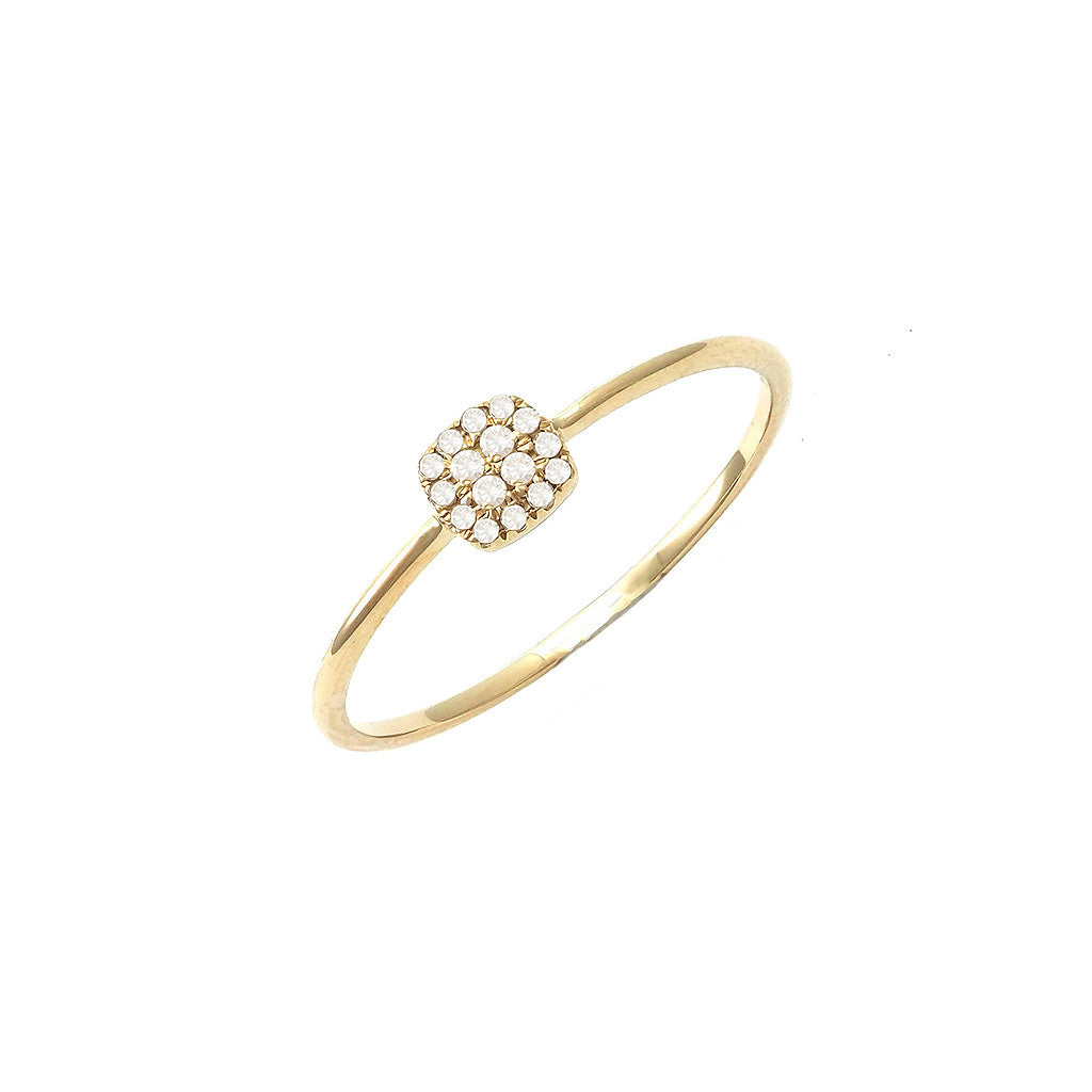 Anillo con Clúster de Diamantes en Oro Amarillo 14k