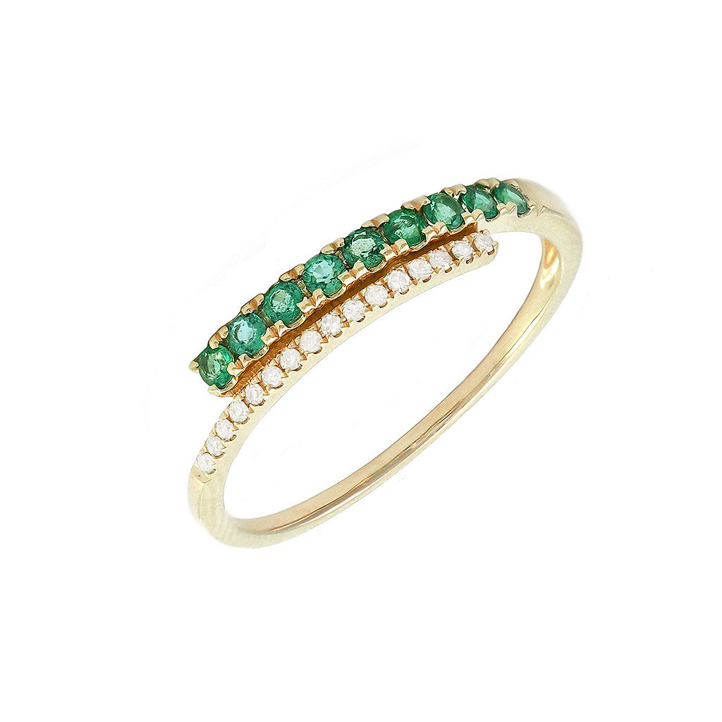 Anillo Redondo con Esmeralda en Oro Amarillo 14k