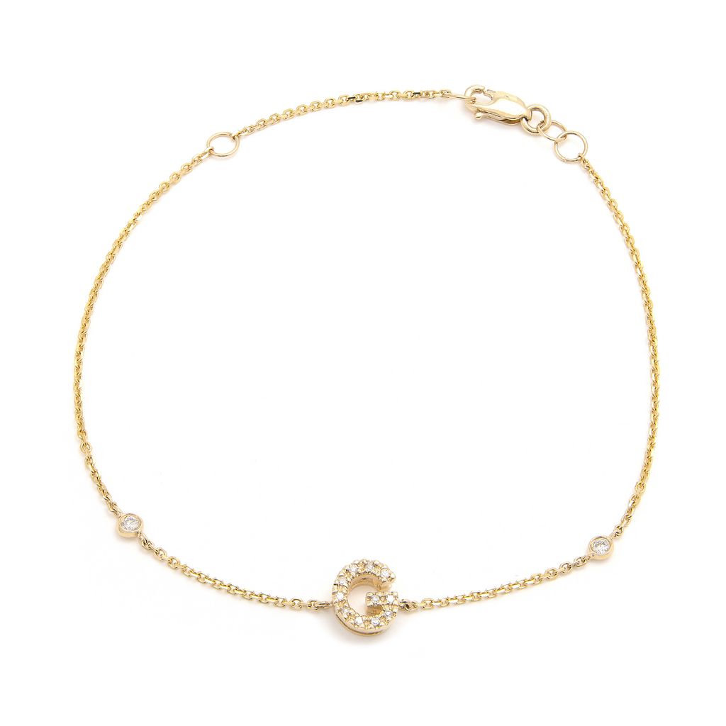 Pulsera con Inicial y Piedras Laterales en Oro Amarillo
