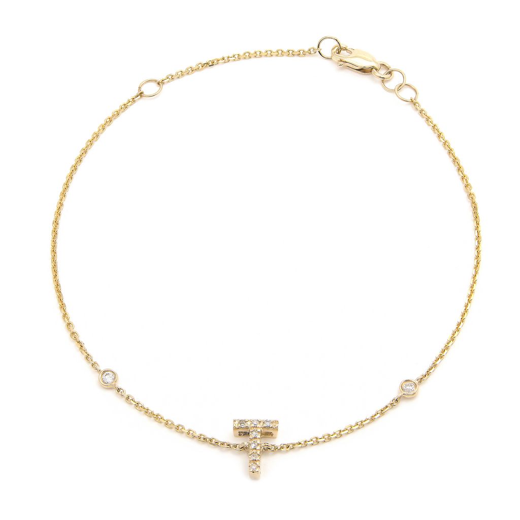 Pulsera con Inicial y Piedras Laterales en Oro Amarillo