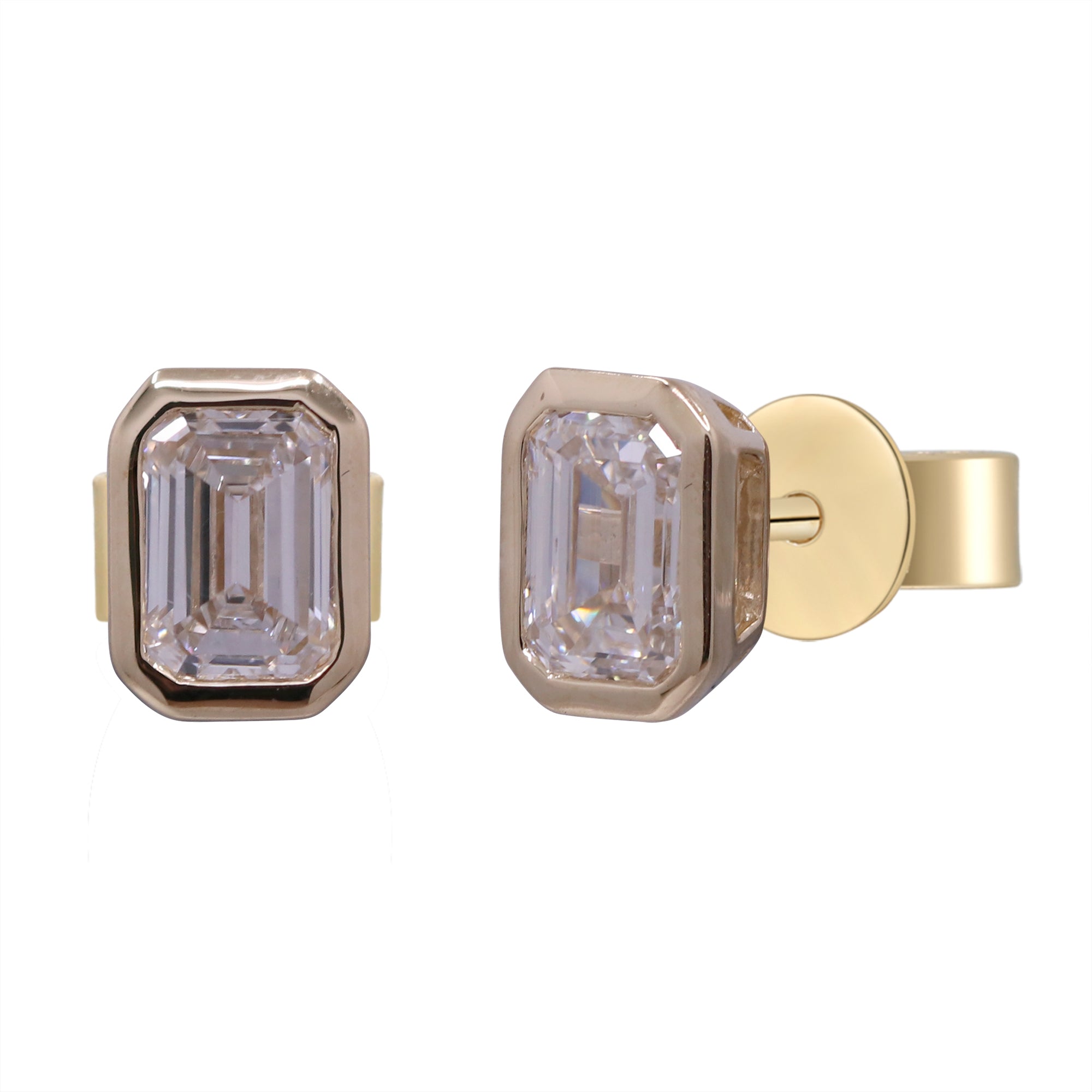 Aretes Bizel Diamante Lab 1.67 ct Corte Esmeralda Oro Amarillo 14k